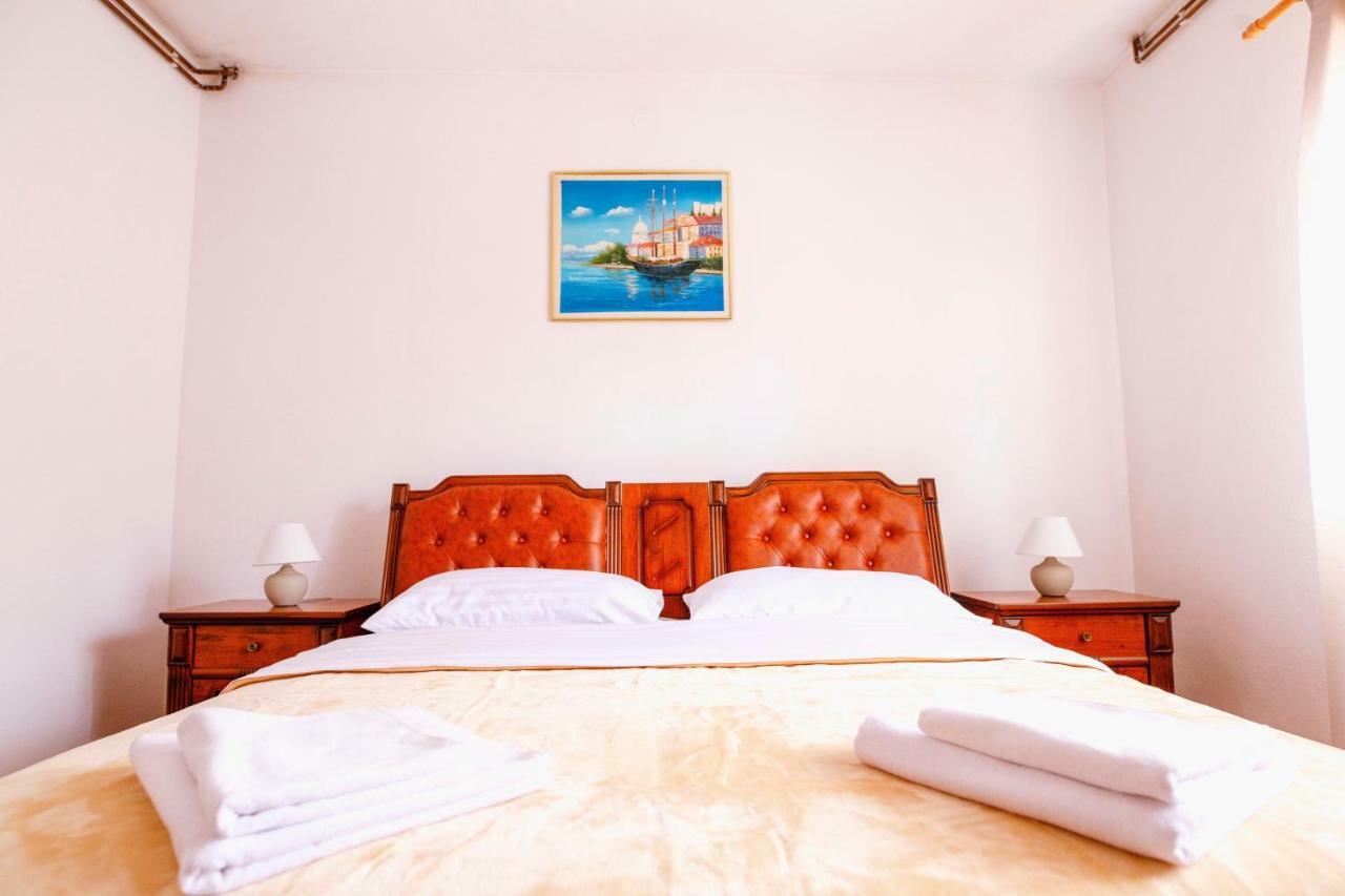 Family Silver Apartment Sibenik Ngoại thất bức ảnh
