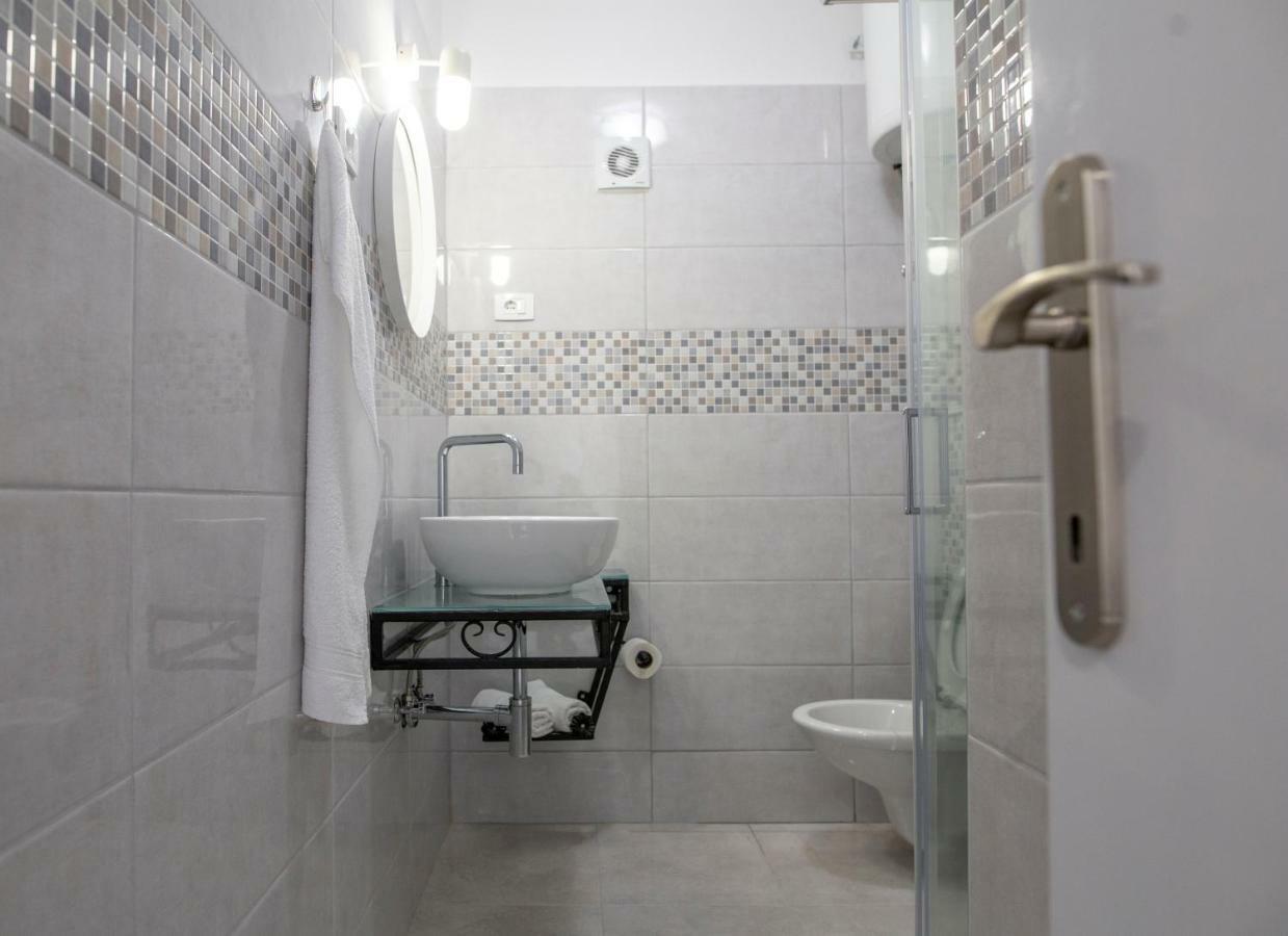 Family Silver Apartment Sibenik Ngoại thất bức ảnh